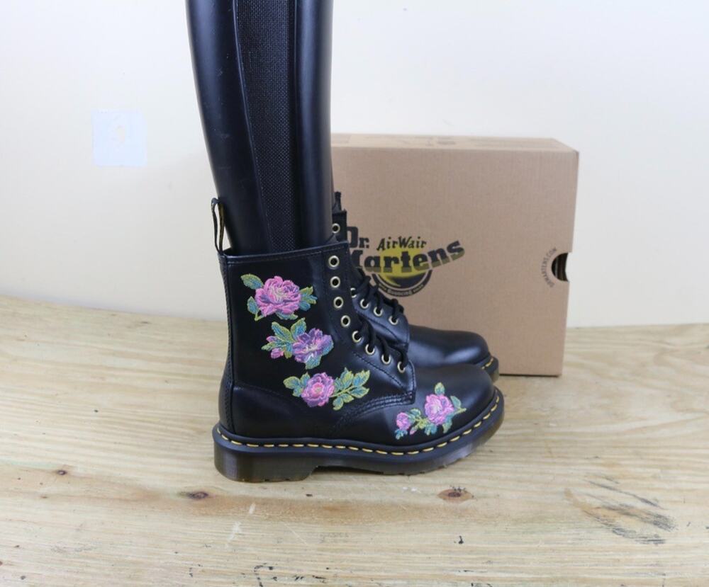 New Doc Dr Martens Boots Womens 6 1460 Vonda II Flower Embroidered Combat Shoes
